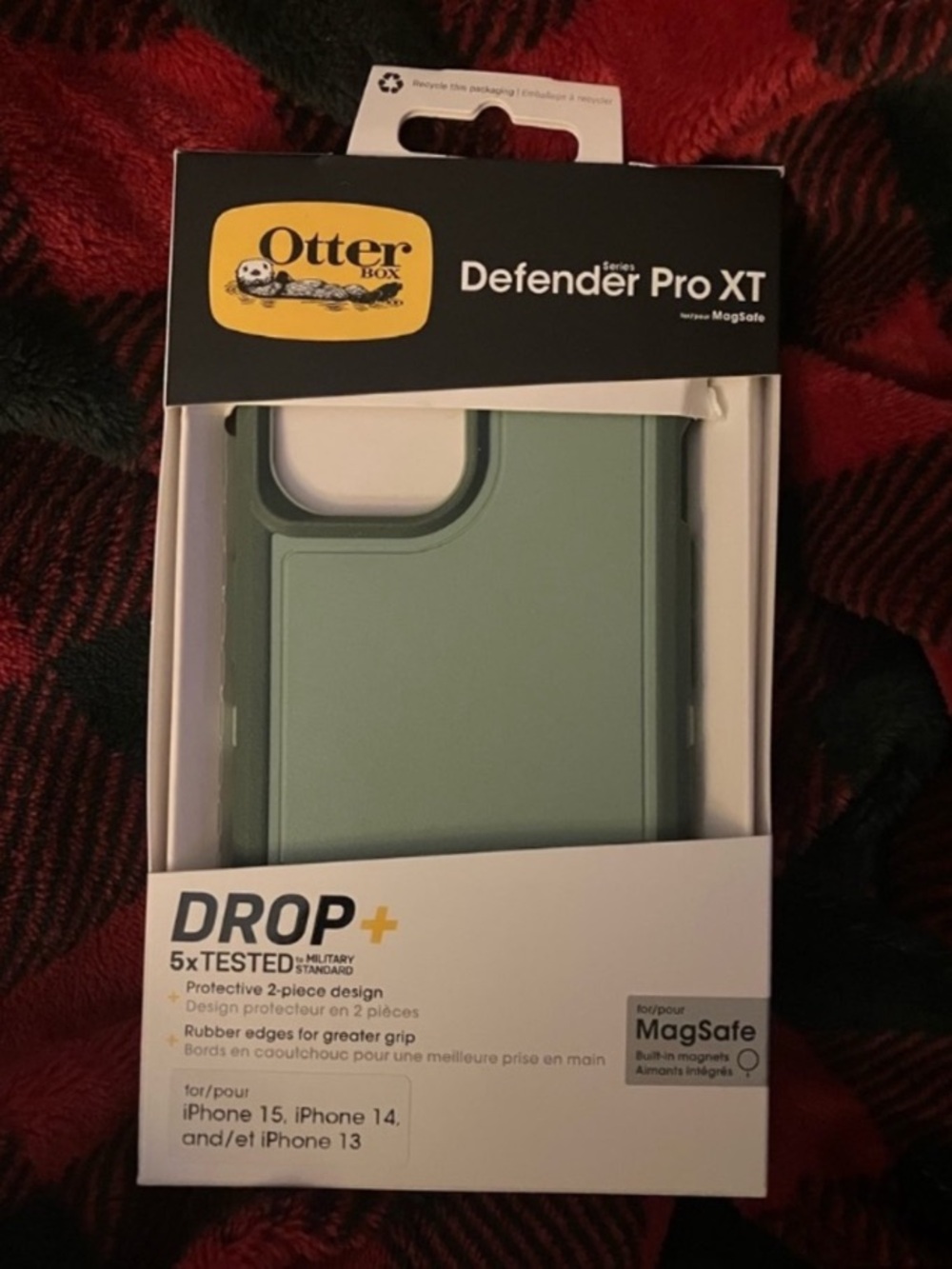 Otterbox Defender Pro XT with MagSafe - Emerald Isle - NWT